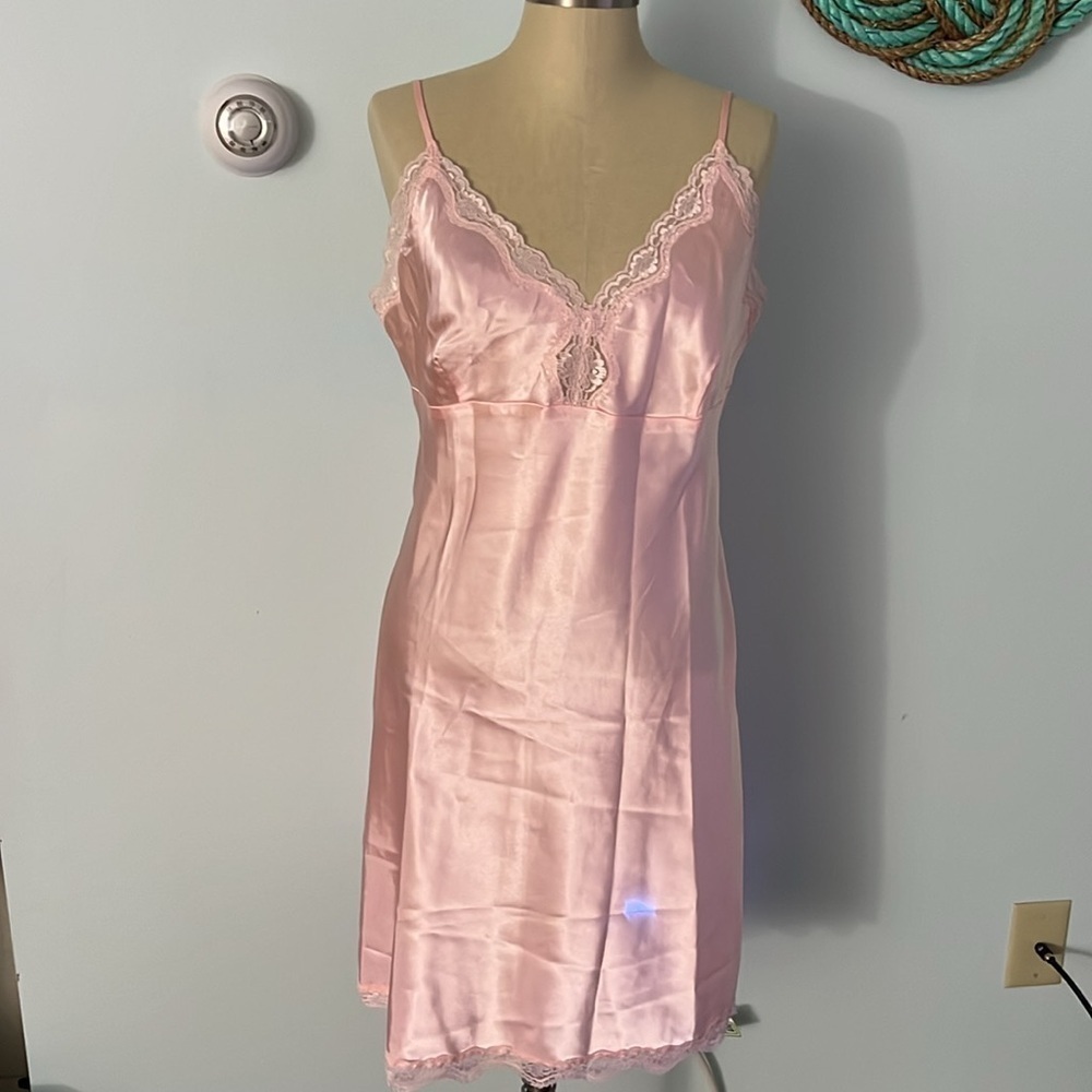 Gilligan & O’Malley Pink Satin Nightie size L